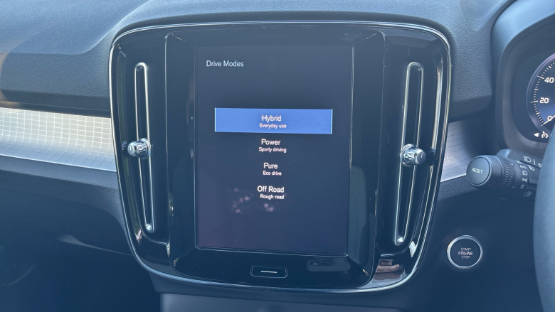 Volvo Xc40 1.5 T4 Recharge PHEV Plus Dark 5dr Auto Estate